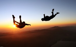Cool-Skydiving-Desktop-Wallpaper-With-Sunset-View