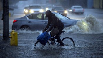 california-flood-bicyclist-jpg_5902745_ver1-0_640_360